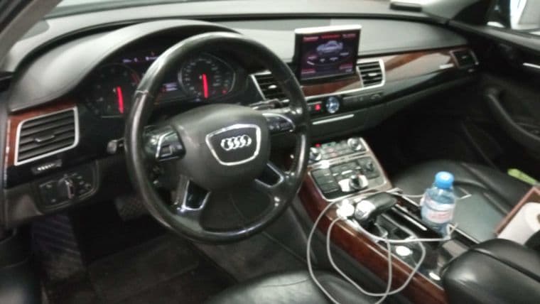 Audi A8, 2011 - вид 4