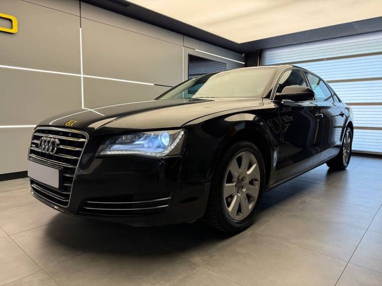 Audi A8, 2011