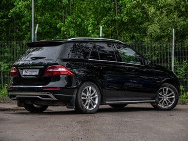 Mercedes-Benz M-класс 2013 года, 231 100 км - вид 2