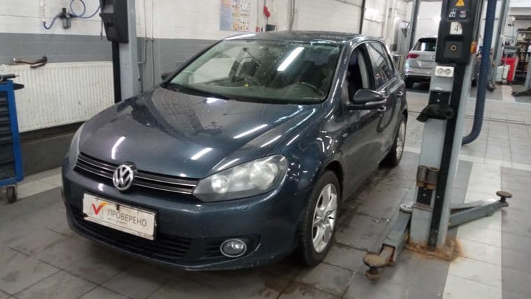 Volkswagen Golf 2012 года, 208 404 км - вид 1