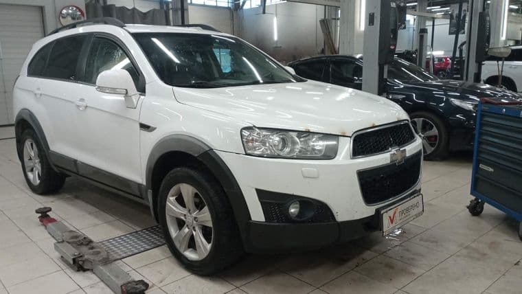 Chevrolet Captiva 2012 года, 202 145 км - вид 2