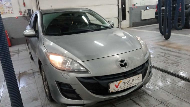 Mazda 3 2010 года, 301 891 км - вид 2