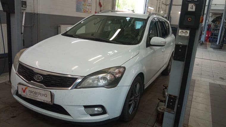 KIA Ceed 2011 года, 197 216 км - вид 1