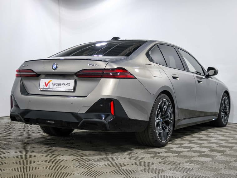 BMW 5 серия, 2024 - вид 3