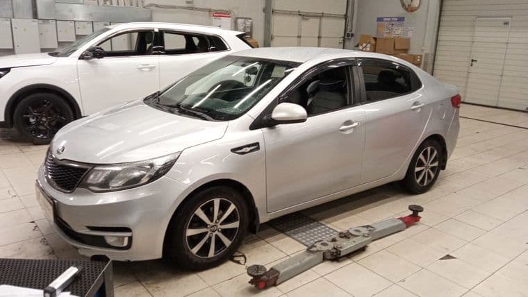 KIA Rio 2016 года, 183 712 км - вид 2