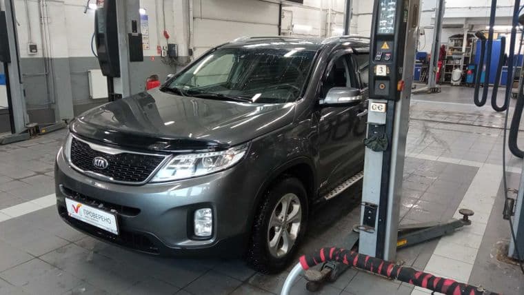KIA Sorento 2015 года, 141 000 км - вид 1