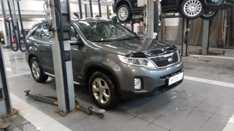KIA Sorento 2015 года, 141 000 км - вид 2