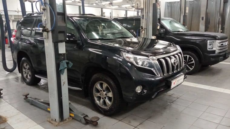 Toyota Land Cruiser Prado 2016 года, 153 784 км - вид 2