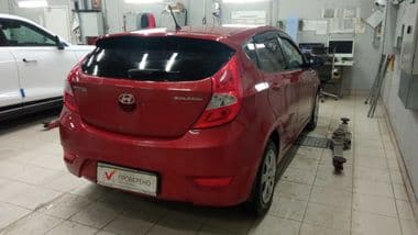 Hyundai Solaris 2012 года, 142 469 км - вид 2