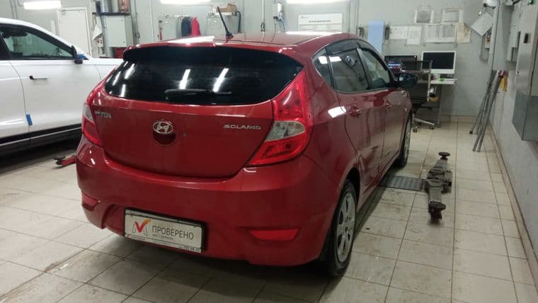 Hyundai Solaris 2012 года, 142 469 км - вид 2