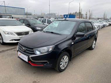 ВАЗ (LADA) Granta 2018 года, 200 000 км - вид 1