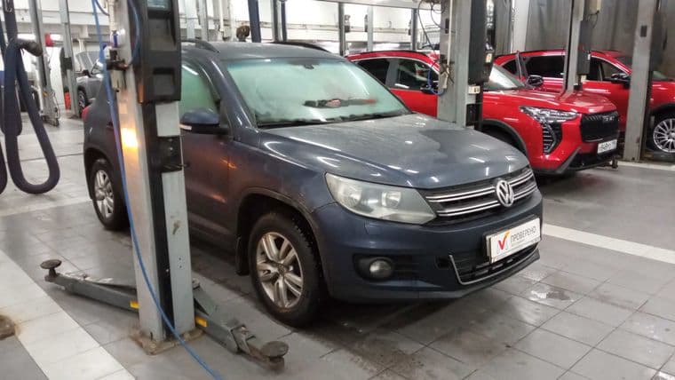 Volkswagen Tiguan, 2014 - вид 1