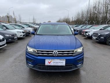 Volkswagen Tiguan 2018 года, 110 060 км - вид 2
