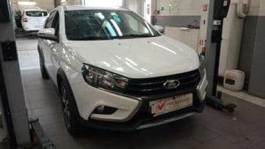 ВАЗ (LADA) Vesta Cross 2018 года, 111 277 км - вид 2