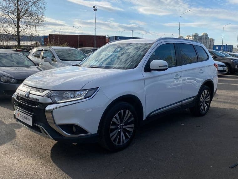 Mitsubishi Outlander 2019 года, 62 642 км - вид 1