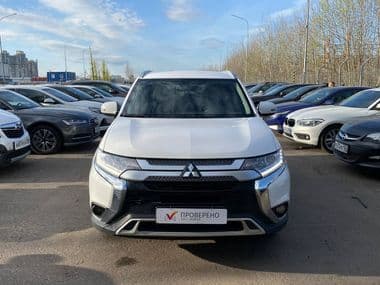 Mitsubishi Outlander 2019 года, 62 642 км - вид 2