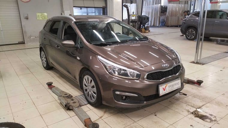 KIA Ceed 2018 года, 192 563 км - вид 2
