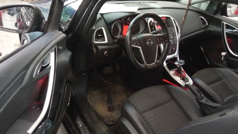Opel Astra GTC, 2014 - вид 4