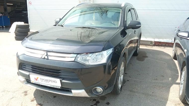 Mitsubishi Outlander, 2014