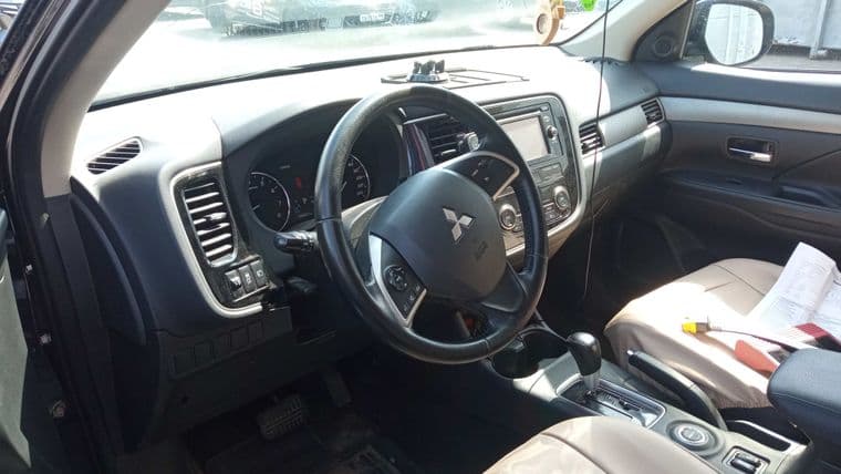 Mitsubishi Outlander, 2014 - вид 4