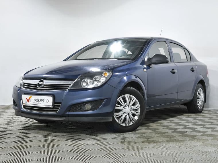 Opel Astra, 2010