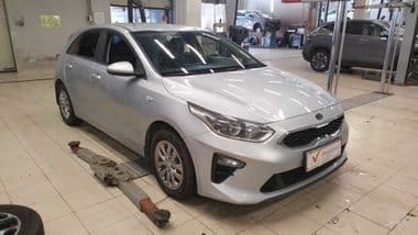 KIA Ceed 2019 года, 86 500 км - вид 2