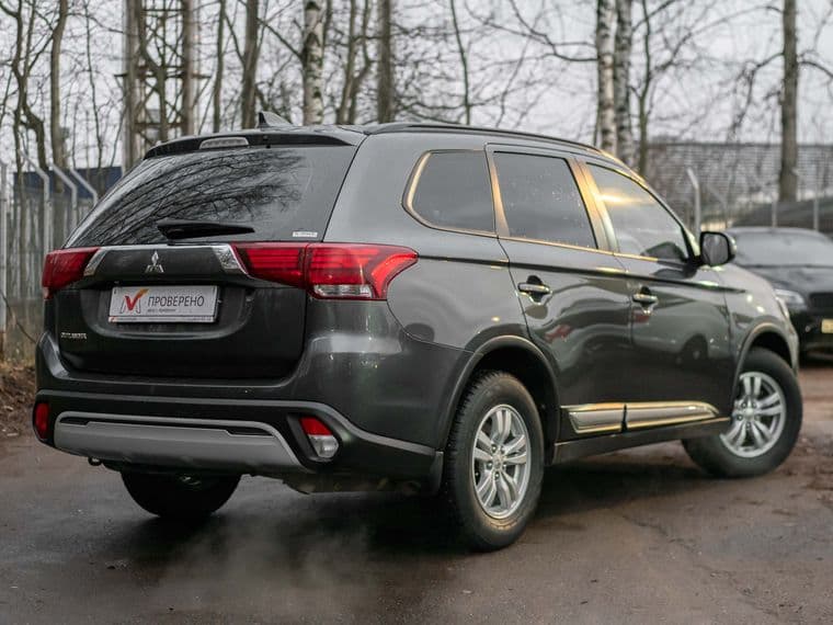 Mitsubishi Outlander, 2022 - вид 1