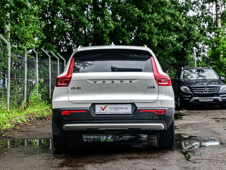 Volvo XC40, 2019 - вид 3