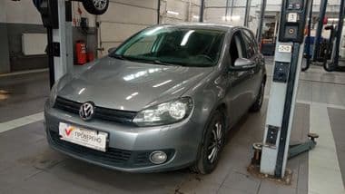 Volkswagen Golf 2010 года, 244 303 км - вид 1