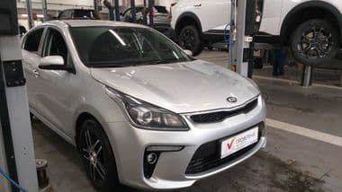 Kia Rio 2017 года, 163 630 км - вид 2