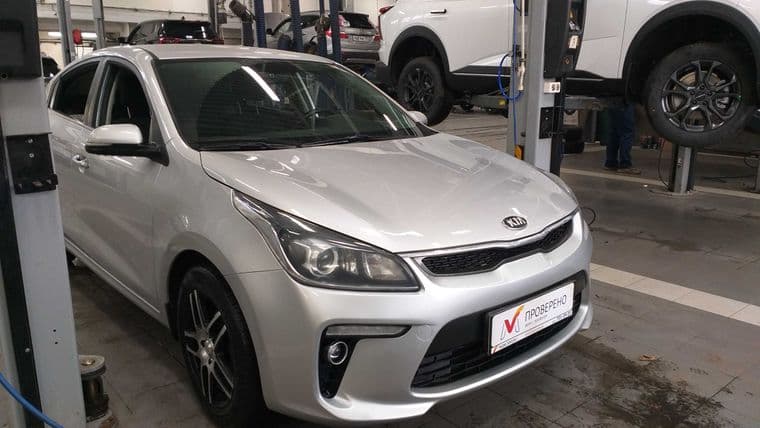 Kia Rio 2017 года, 163 630 км - вид 2