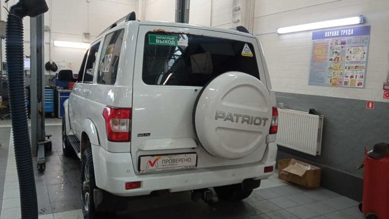 УАЗ Patriot, 2017 - вид 3