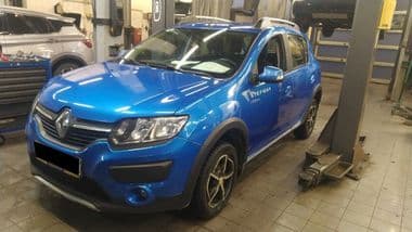 Renault Sandero Stepway 2016 года, 97 015 км - вид 1