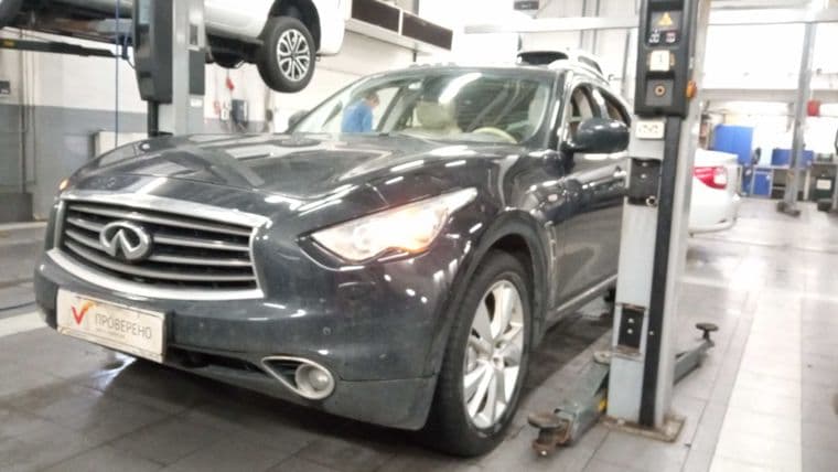 Infiniti QX70, 2016