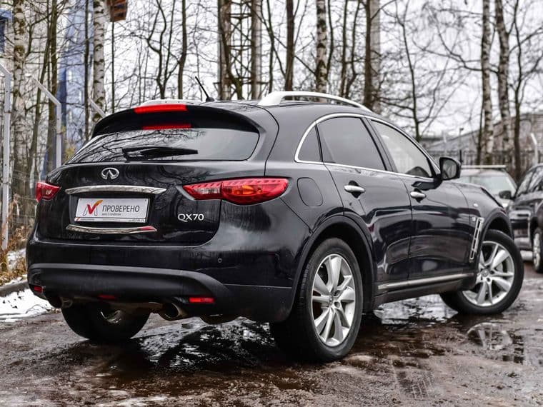 Infiniti QX70 2016 года, 163 861 км - вид 2