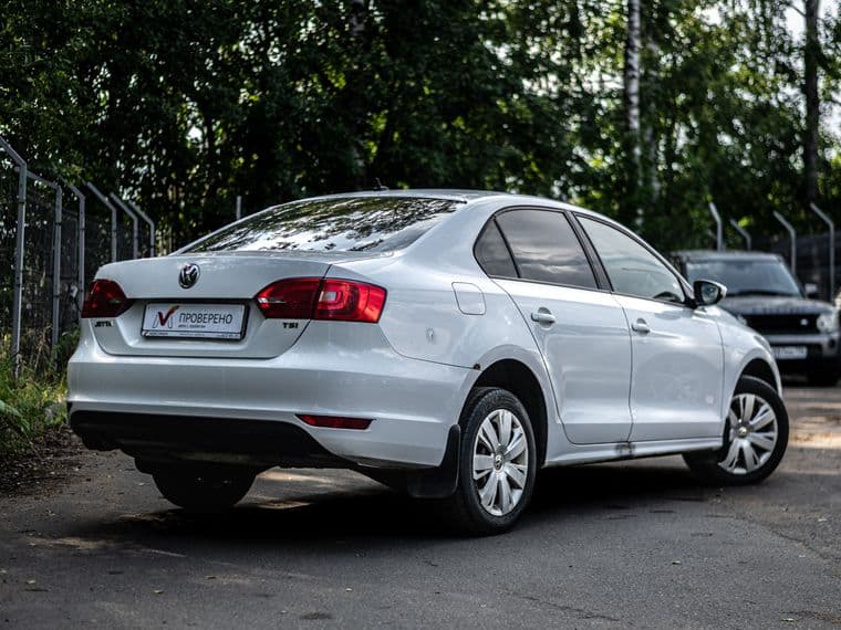 Volkswagen Jetta, 2014 - вид 1