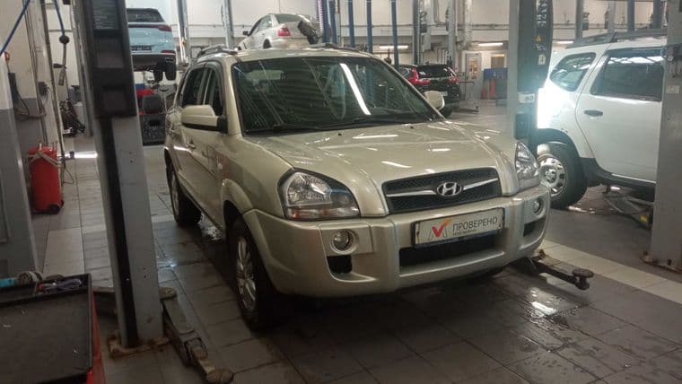 Hyundai Tucson, 2008 - вид 1