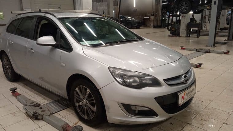 Opel Astra, 2013 - вид 1