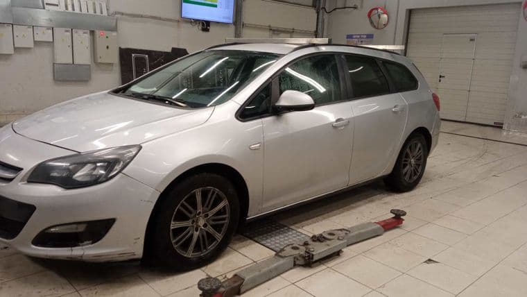 Opel Astra, 2013