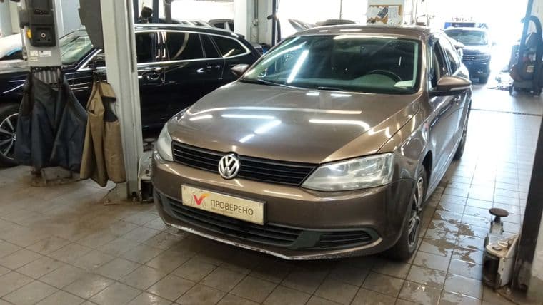 Volkswagen Jetta, 2013
