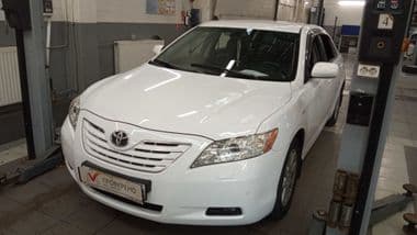 Toyota Camry 2008 года, 260 000 км - вид 1