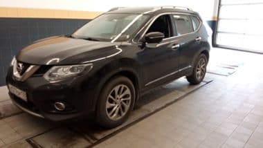 Nissan X-Trail 2017 года, 251 395 км - вид 1