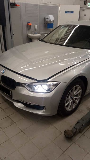 BMW 3 серия 2014 года, 130 340 км - вид 1