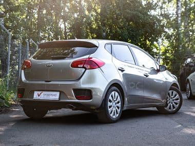 KIA Ceed 2016 года, 117 184 км - вид 2