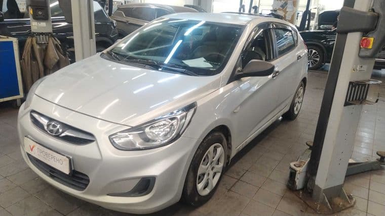 Hyundai Solaris 2014 года, 119 765 км - вид 1