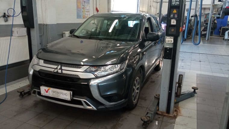 Mitsubishi Outlander, 2020 - вид 1