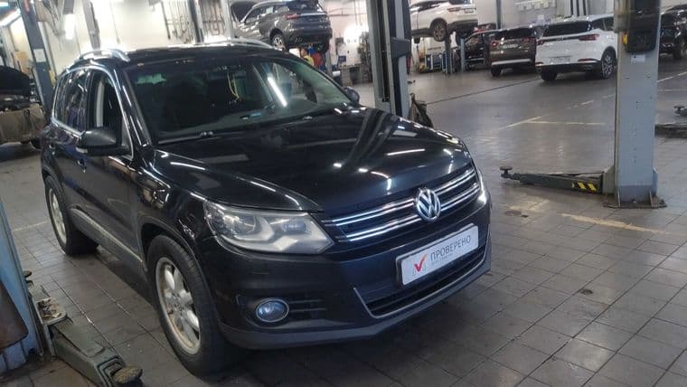 Volkswagen Tiguan, 2012 - вид 1