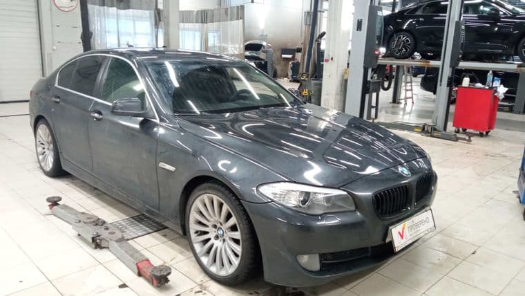 BMW 5 серия, 2011 - вид 1