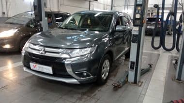 Mitsubishi Outlander 2015 года, 168 697 км - вид 1