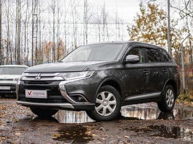 Mitsubishi Outlander 2015 года, 168 697 км - вид 1